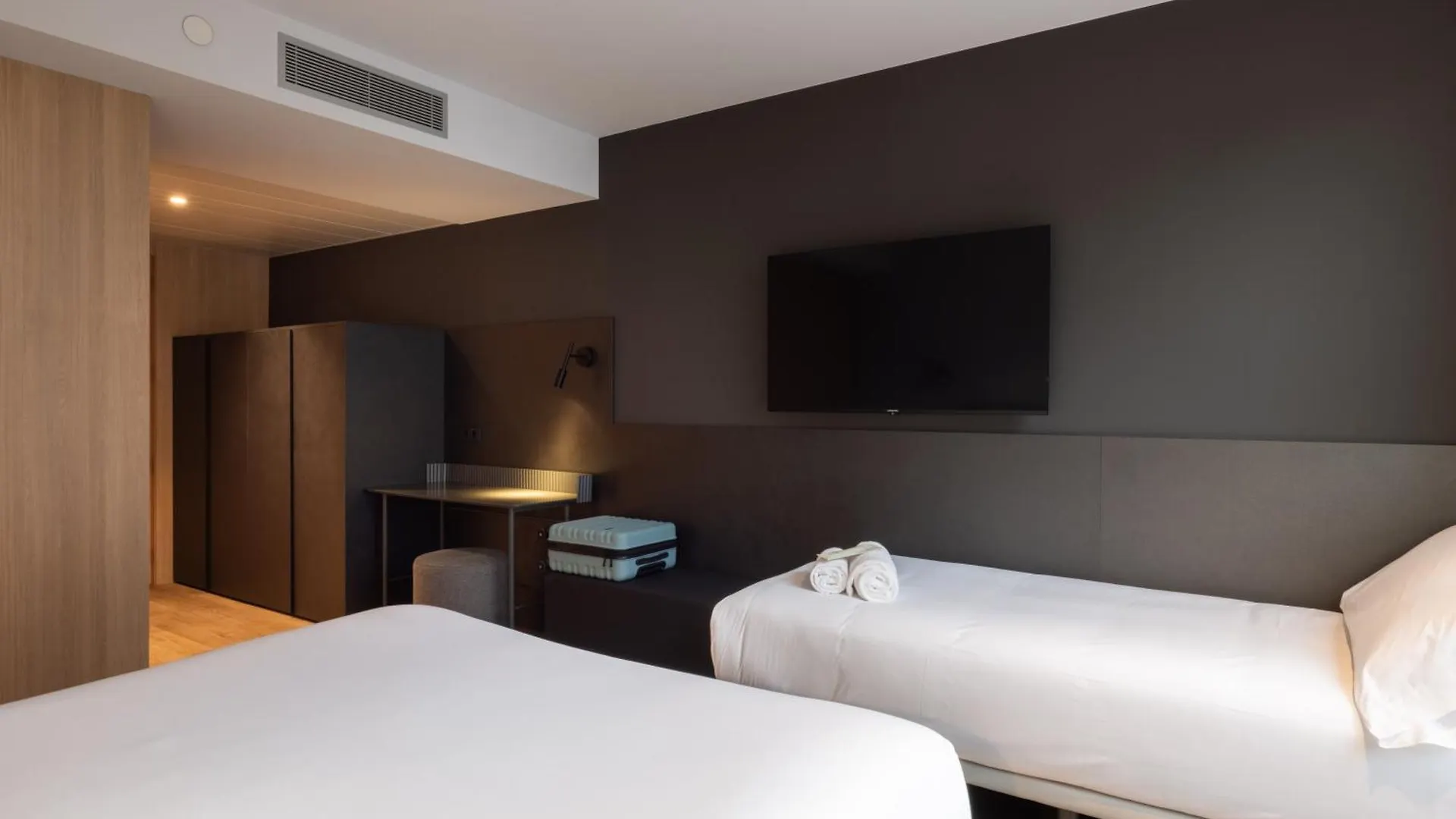 Hotel Sb Win 4 Sup Сан-Фелиу-де-Льобрегат