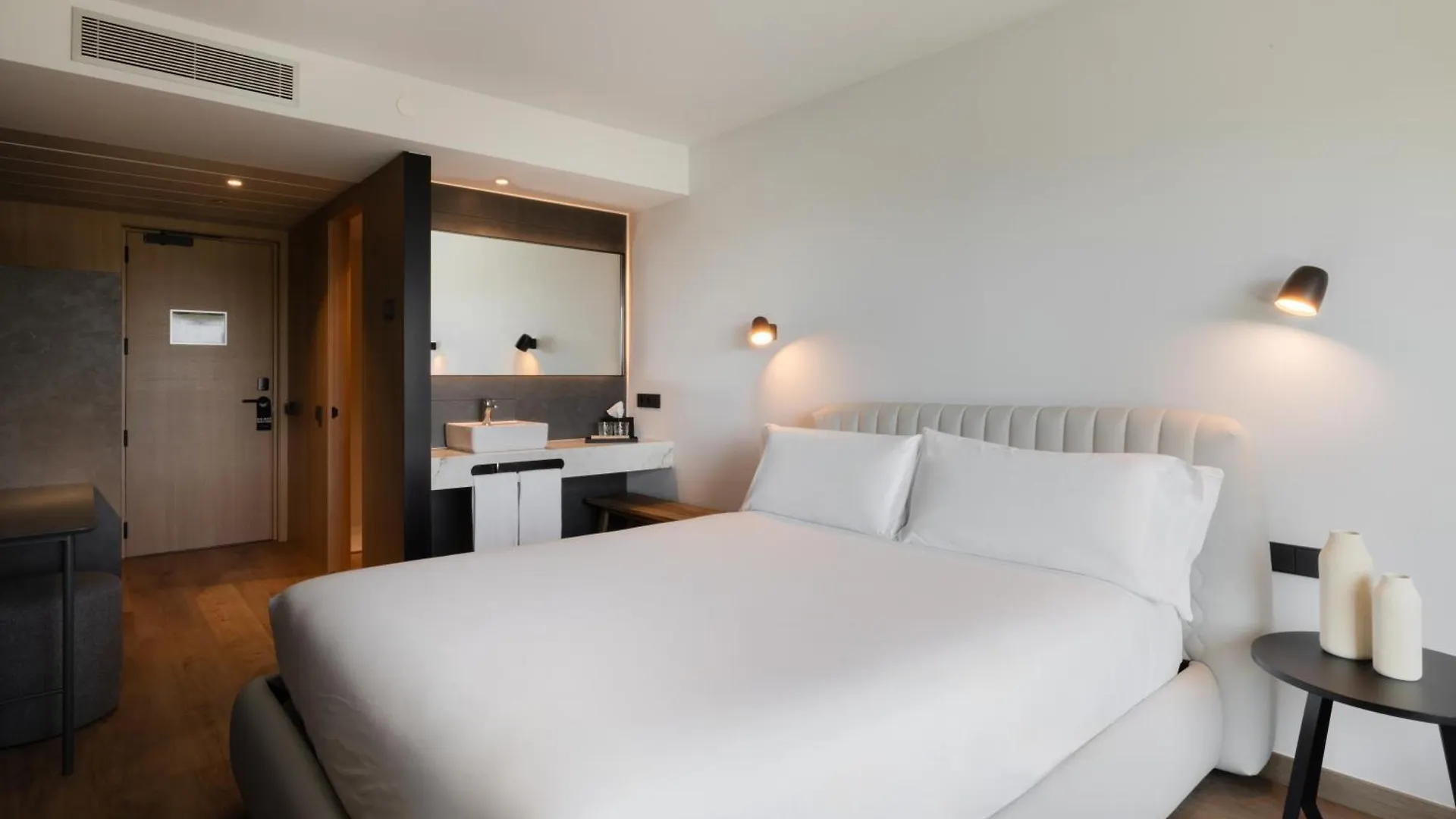 Hotel Sb Win 4 Sup Sant Feliu de Llobregat Spain